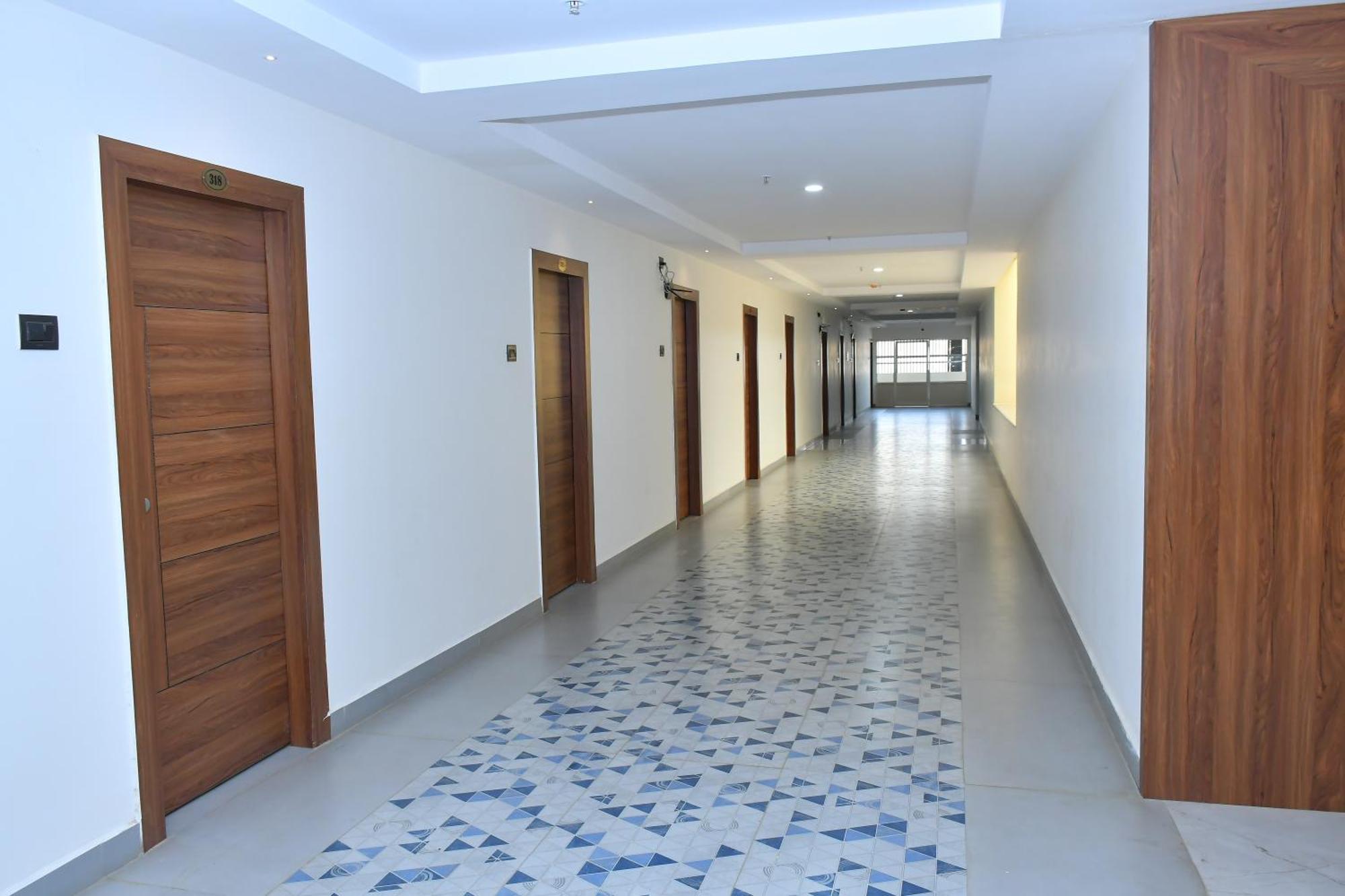 Отель Swagath Residency Devarkonda Экстерьер фото